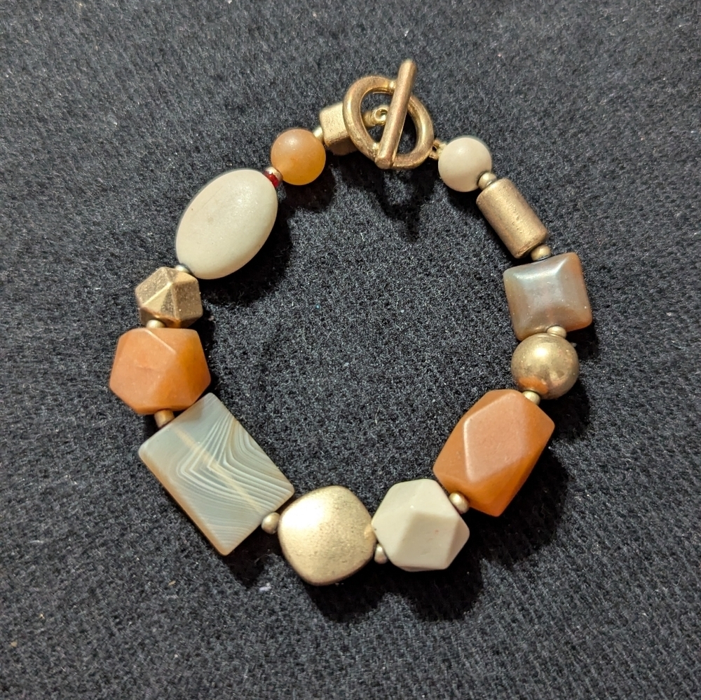 Gold Tone Cream Orange Agate Gemstone Beaded Stretchy Statement Bracelet